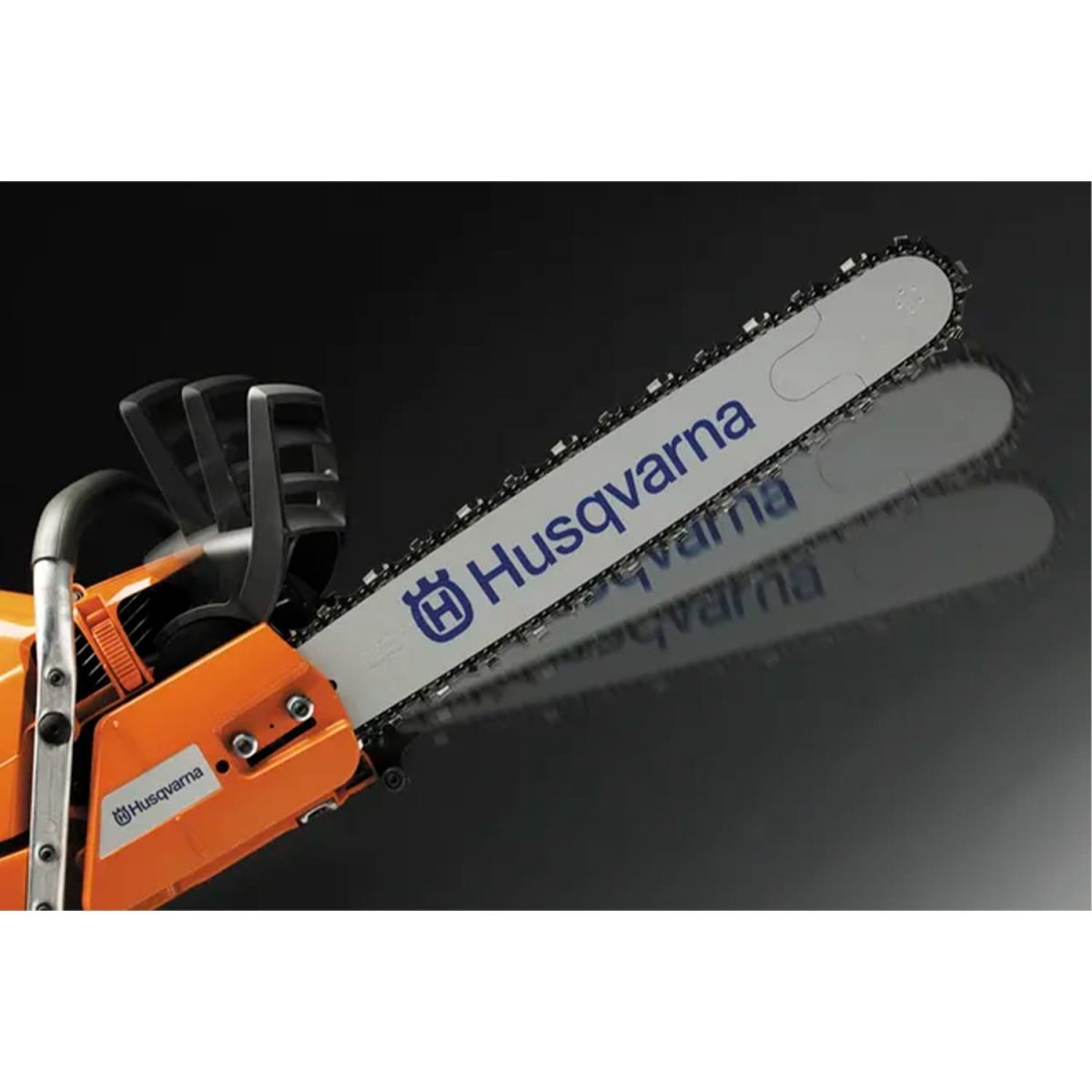 Motosega Husqvarna 135 MARKII con motore X-Torq e cilindrata da 38 cc - immagine 3
