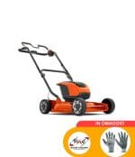 Rasaerba a batteria Husqvarna LB146i leggera ed efficiente
