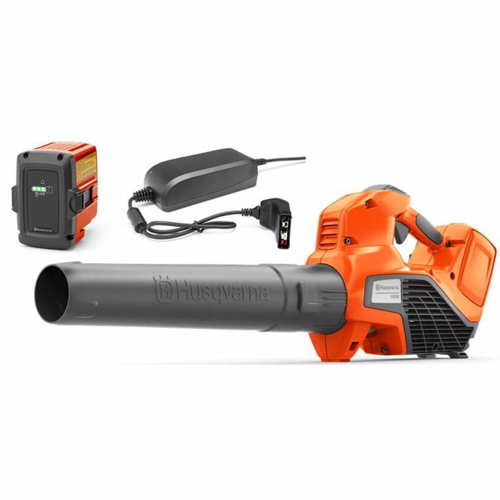Soffiatore Husqvarna 120iB a batteria completo di batteria e caricabatteria 1