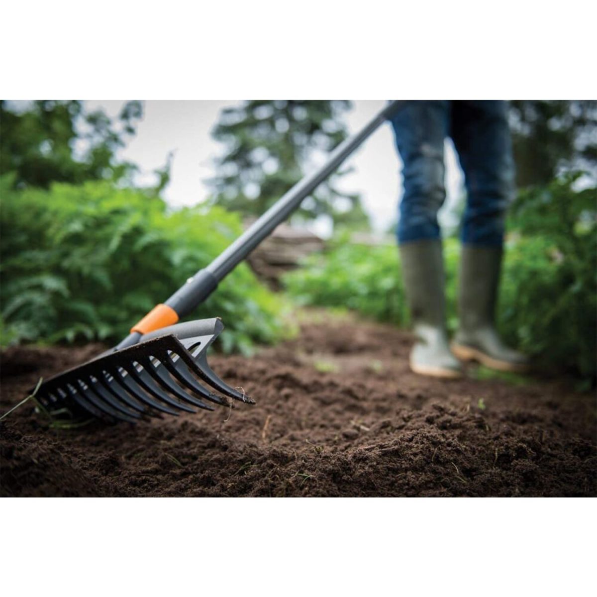 Rastrello Fiskars QuikFit da 12 denti e lunghezza di 41 cm - immagine 3